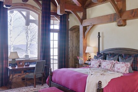 The Colony Grand Ski House Master Bedroom
